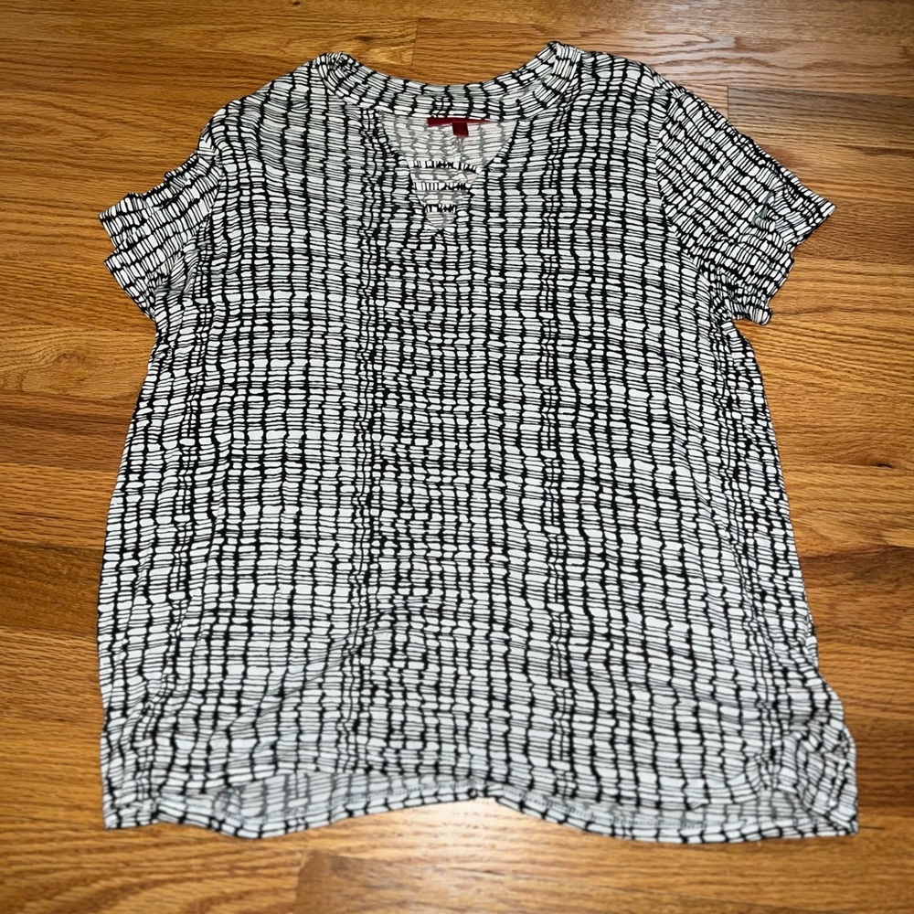 Jennifer Lopez Black and White Blouse